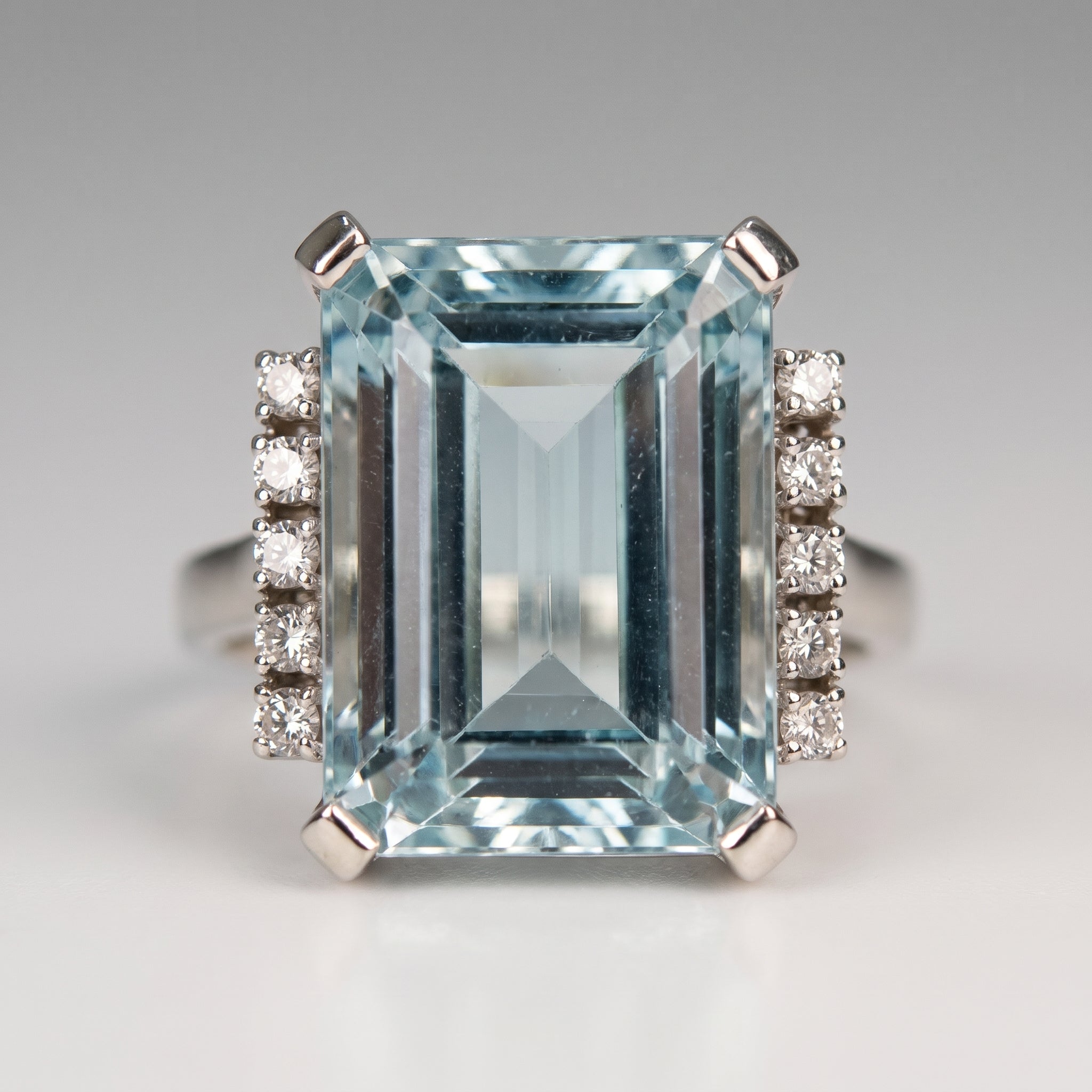 Vintage Aquamarine Ring