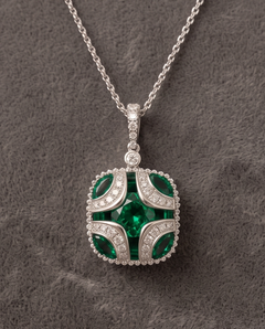 18kt White Gold Emerald & Diamond Art Deco Pendant Necklace